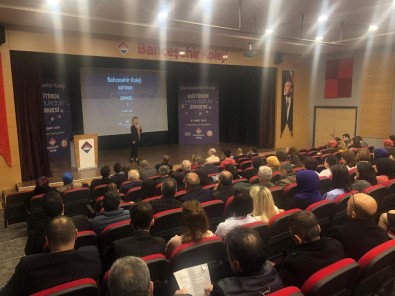 Trabzon'da 'Eğitimde Yenilikçilik Zirvesi' Düzenlendi