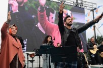 YUSUF GÜNEY - AK Parti Sancaktepe Belediye Başkan Adayı Döğücü, Konserde Eğlenen Gençlerle Buluştu