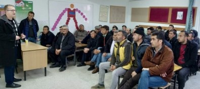 Alaşehir'de Anasınıfı Öğrencileri Eğlenirken Öğreniyor