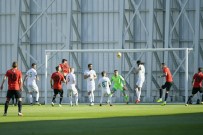 UĞUR DEMİROK - Atiker Konyaspor Özel Maçta Eskişehirspor'la Berabere Kaldı