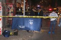 AHMET DEMIRCAN - İzmir'de Silahlı Saldırı Açıklaması 1 Ölü