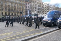 TREN İSTASYONU - Sarı Yelekliler 19'Uncu Haftada Yine Sokakları Doldurdu