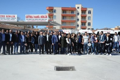 Yüksel'den Üniversite Öğrencilerine Gezi