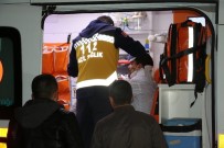 EHLIBEYT - Başkent'te Önündeki Araca Çarpan Alkollü Sürücü Benzinliğe Girdi Açıklaması 1'İ Ağır 4 Yaralı