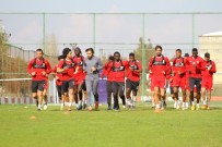 KARLıSU - Hatayspor, Elazığspor Maçı Hazırlıklarını Sürdürüyor