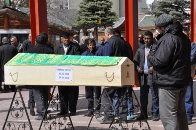 Merhum Ertaş'ın Kardeşi Son Yolculuğuna Uğurlandı
