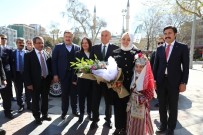 SOSYAL BELEDİYECİLİK - Bakan Selçuk Açıklaması 'Başkan Osman Zolan Denizli İçin Bir Fırsat'