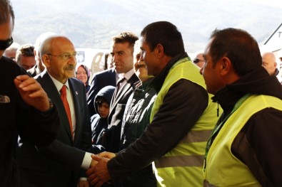 CHP Lideri Kılıçdaroğlu, Saltukova'da Vatandaşlarla Buluştu