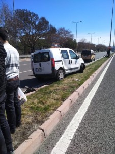 Kayseri'de Trafik Kazası Açıklaması 2 Yaralı