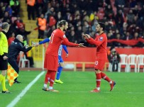 HAKAN ÇALHANOĞLU - Milliler Eskişehir'de Moldava'yı Dağıttı