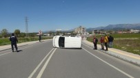 TRAFO MERKEZİ - Şelale Yolunda 50 Metre Arayla İki Trafik Kazası Açıklaması 2 Yaralı