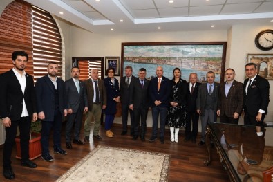 TMOK'un Spor Kültürü Ve Olimpik Eğitim Komisyonu Mersin'de Toplandı