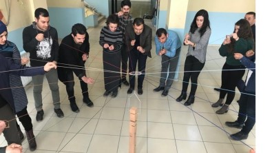 Yüksekova'daki Öğretmenlere Yönelik Atölye Çalışması