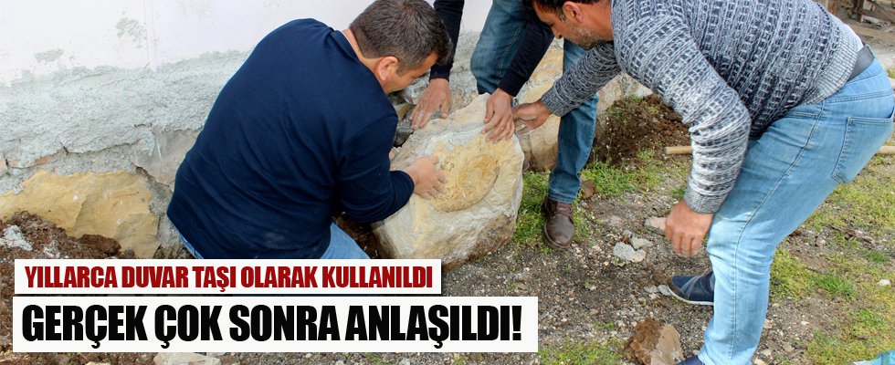 Yıllarca duvar taşı olarak kullandı! Değerini böyle anladı