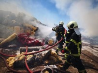 TARIM ARAZİSİ - Aksaray'da İnşaat Malzemesi Deposundaki Yangın Söndürüldü