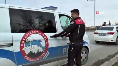 Erzurum'da Kadın Cinayeti Açıklaması Çocuğunun Gözü Önünde Öldürüldü