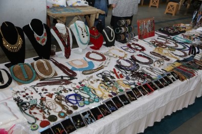 'Hünerli Eller' Artık Pazarda