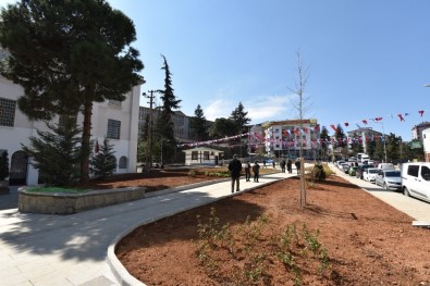 Mehmet Akif Ersoy Camisi'ne Yakışır Çevre Düzenlemesi Tamamlandı