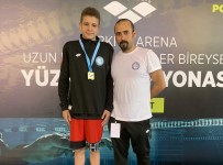 SU SPORLARI - Tepebaşı'nın Yüzücüleri Dereceler İle Döndü