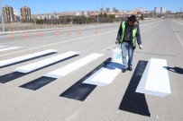 YANıLSAMA - Yaya Geçitlerinde Üç Boyut