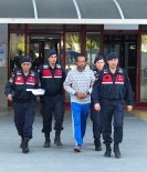 KREDI KARTı - 25 Suçtan Aranıyordu, Jandarmadan Kaçamadı