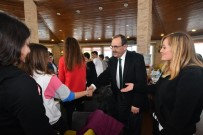 TÜRKÇE ÖĞRETMENI - Başkan Şahin, İstanbul'dan Gelen 'İyilik Melekleri'ni Ağırladı
