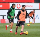 OĞUZHAN ÖZYAKUP - Beşiktaş, Rizespor Hazırlıklarını Sürdürdü