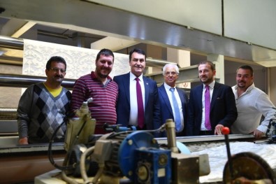 Dündar'dan Fabrika Ziyareti