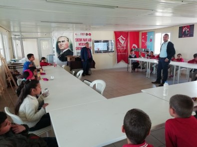 Erdemli'de Yılın İlk Çocuk Hakları Eğitimi Yapıldı