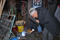 KANAAT ÖNDERLERİ - Güder Ve Tüfenkci Bakırcılar Pazarı'nda