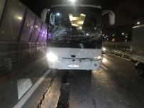 Haliç Köprüsü'nde Zincirleme Kaza Açıklaması 3 Otobüs Birbirine Girdi