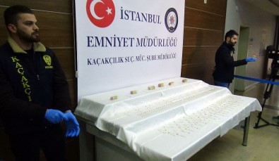 İstanbul'da 10 Milyon Liralık Kobra Zehri Ele Geçirildi