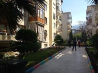 PAMUKKALE ÜNIVERSITESI - Otopside Fark Edildi, Apartman Karantinaya Alındı