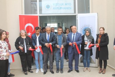 Rektör Durmuş Kozluk'ta Kütüphane Açılışına Katıldı
