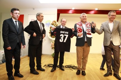 Sarıyer Belediye Başkanı Adayı Genç Açıklaması 'İçinde Bulunduğumuz Dönemden Çıkmanın Tek Yolu Birlik Beraberlik'