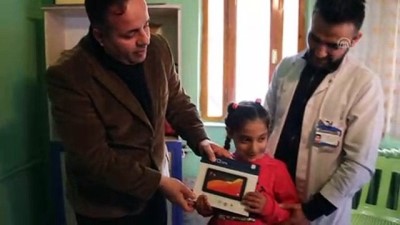 Şemdinli'de Şehit Ve Gazi Çocuklarına Tablet Hediyesi