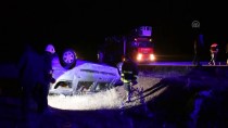 YAŞAR ERYıLMAZ - Ağrı'da Otomobil Şarampole Devrildi Açıklaması 5 Yaralı
