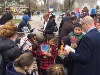 Barış Manço Park'ında 'Kitap Okuma' Etkinliği Düzenlendi