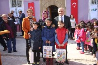 FAHRI MERAL - Karaman'da En Çok Kitap Okuyan Çocuklar Ödüllendirildi