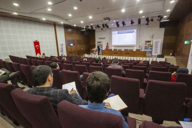 AOSB Akademi'de 'İthalatta Maliyetleri Azaltan Gümrük Çözümleri' Eğitimi