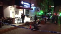 SİLAHLI SALDIRI - Bahçelievler'de Çiğ Köfteci Dükkanına Silahlı Saldırı
