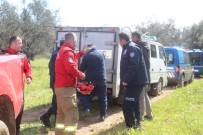 SAHILKENT - Devrilen Traktörünün Altında Kalarak Öldü