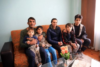 Evlerindeki Ve Yüreklerindeki Yangını Büyükşehir Belediyesi Söndürdü