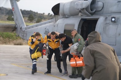 Gökçeada'da Kalp Krizi Geçiren Vatandaş Helikopterle Hastaneye Ulaştırıldı