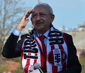 Kılıçdaroğlu Ezan İle Selayı Karıştırdı