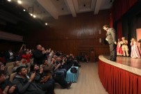 BURHANETTIN ÇOBAN - Perdeler Tiyatro Günü'ne Özel Olarak Açıldı