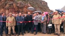 MUNZUR ÇAYı - Tunceli'de Köylülerin 80 Yıllık Köprü Özlemi Sona Erdi