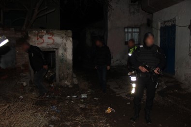 Erzurum Polisinden Eş Zamanlı Operasyon