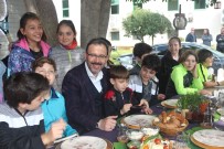 ADALET VE KALKıNMA PARTISI - Küçük Doğukan, Bakan Kasapoğlu'ndan Köfte İstedi