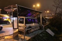 Maltepe'de Hafif Ticari Araç Otobüs Durağına Girdi Açıklaması 1 Ölü